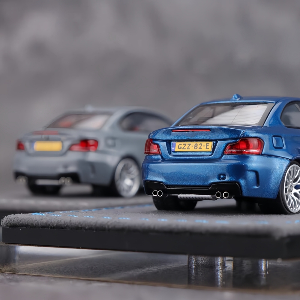 Коллекционная модель автомобил – обзор и цена Die Cast Car 1 64